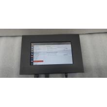 PC industriale touch panel da 7 pollici con montaggio a parete