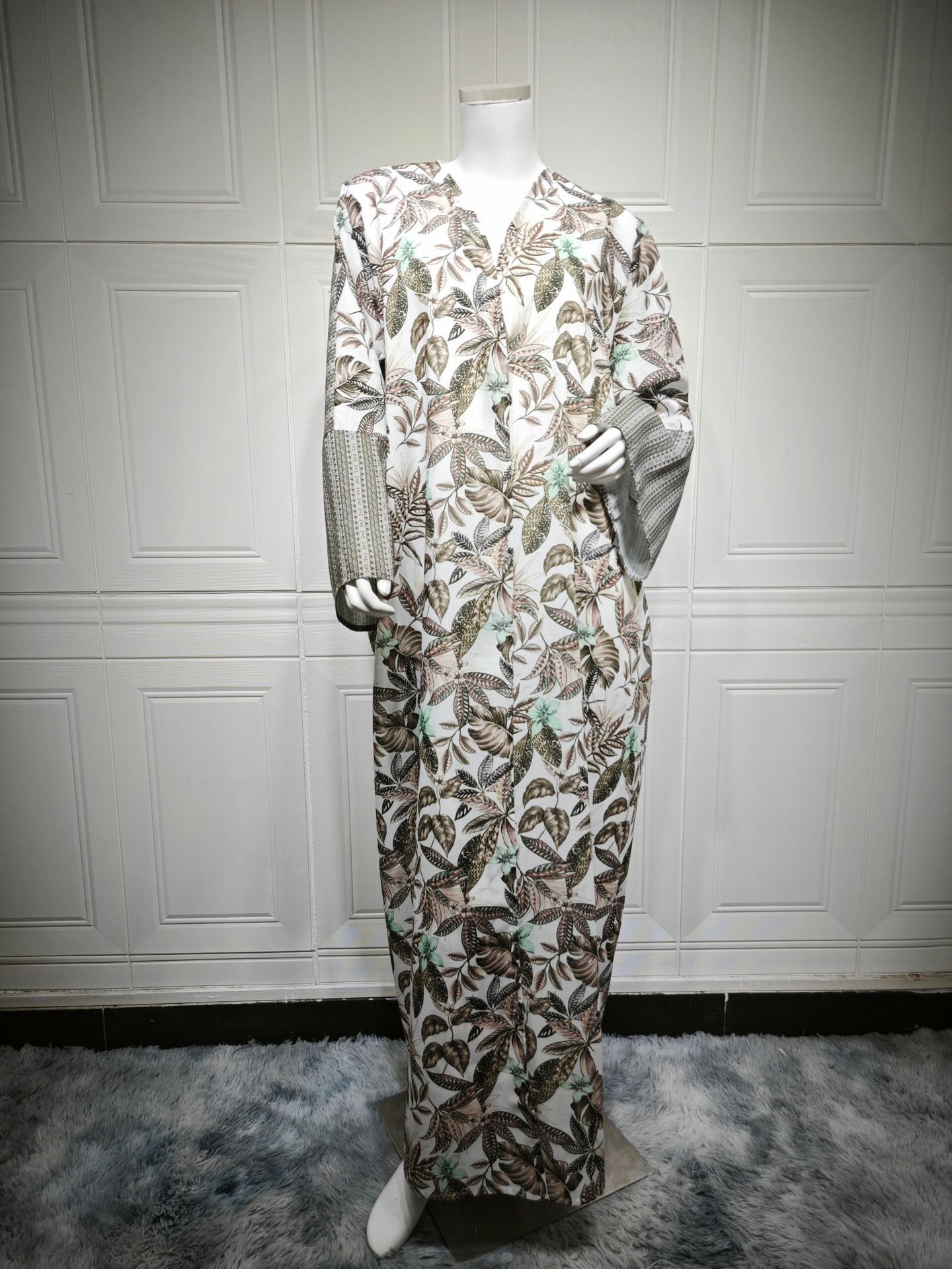 Daabacaada Caleenta oo Furan Abaya Modest Kaftan MQ224 (1) Leaf Print Open Front Abaya Modest Kaftan MQ224 (1)