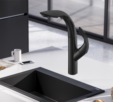 Black Color Kitchen Mixer Tap With Pullout Sprayer