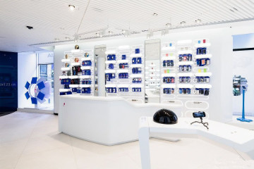 smart phone mobile phone store /shop furniture