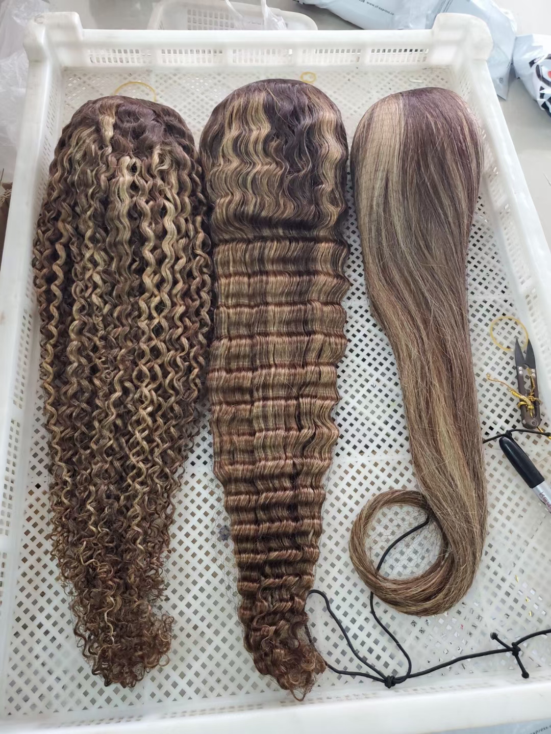 30 Inch Long Silky Straight Honey Blonde Highlight Piano Color 13X4 Transparent Lace Highlighted Virgin Hair Wig Hd Lace Wigs