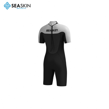 Seaskin 1.5 mm Back Zip Men surfeando de traje de neopreno corto