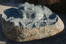 Boulder stone Frog Carving