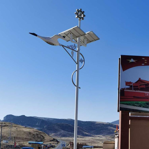 Farola LED solar híbrida con farola solar impermeable al aire libre de energía eólica