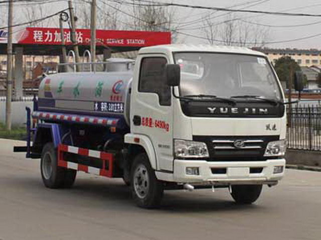 Yuejin 4X2 Small 3-5CBBM Water Tank Truck