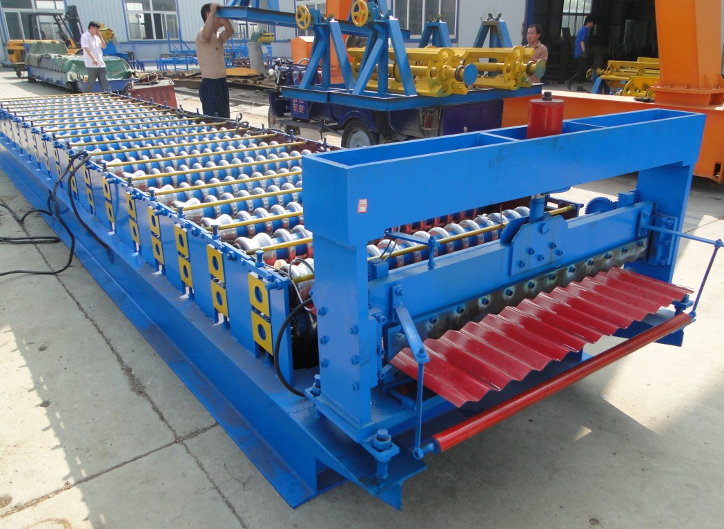 Corrugated sheet metal roof making machine