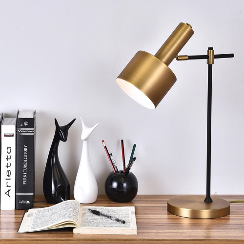 LEDER Dressing Metal Table Lamp