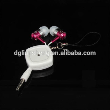 Little speaker retractable earphone