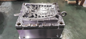 Injection plastic molding die