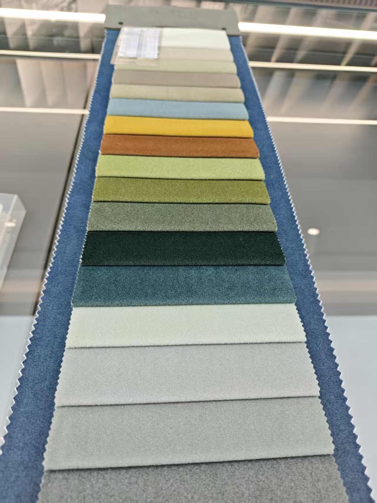 نسيج مخملي velvet fabric