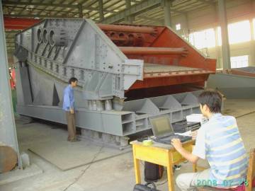 PK Banana Vibrating Screen