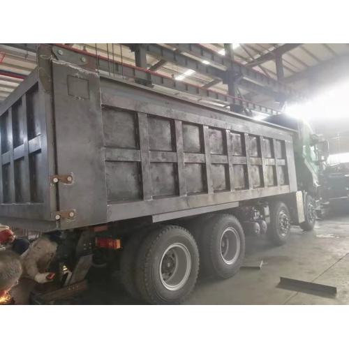 8x4 Dump Truck/Tipper Truck/Heavy Duty Truck