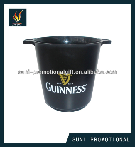 Plastic buckets for drinks