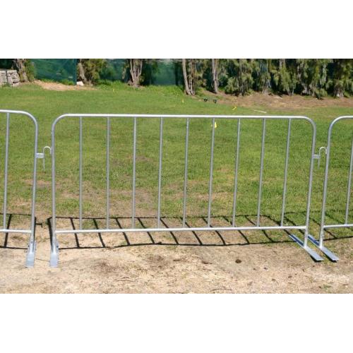 kualitas tinggi Galvanized Crowd Control Traffic Safety Barrier