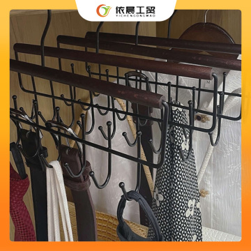 Double-row hanger with straps