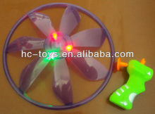 2015 Pull line Flying saucer with lights,kids plastic toy flying saucer,pull line toys,plastic Flying saucer