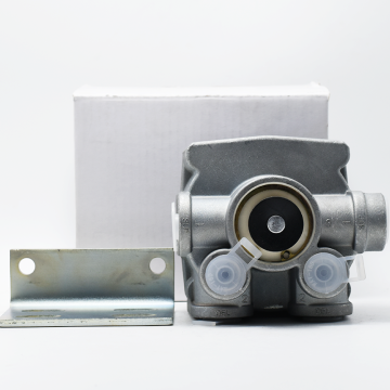 Bendix R-12P Pilot Relay Valve (065476)