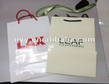 Medium size shopping bag with gloss laminated