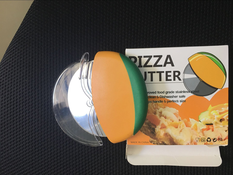 Stainless Steel Pizza Cutter Wheel Slicer with Protective Sliding Blade Guard