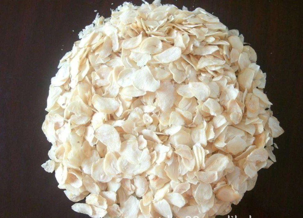 New Crop Wholesale Dehydrated Garlic Flakes