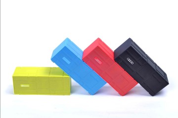 Portable Bluetooth Speakers, Retailing Packaging (EM-28)