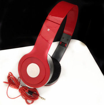 Solo Fashionable Portable Stereo Headphones , Colorful Digital Stereo Headphones