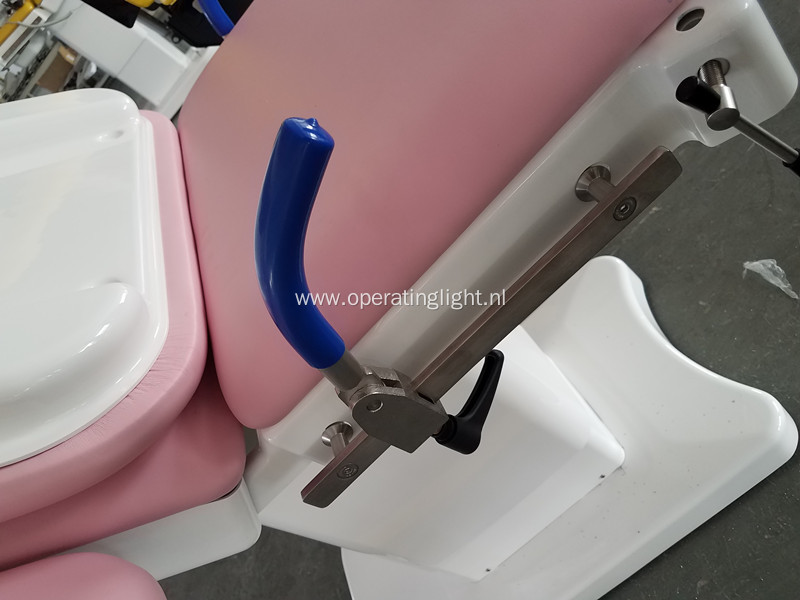 Customize color electric gynecological obstetric exam bed