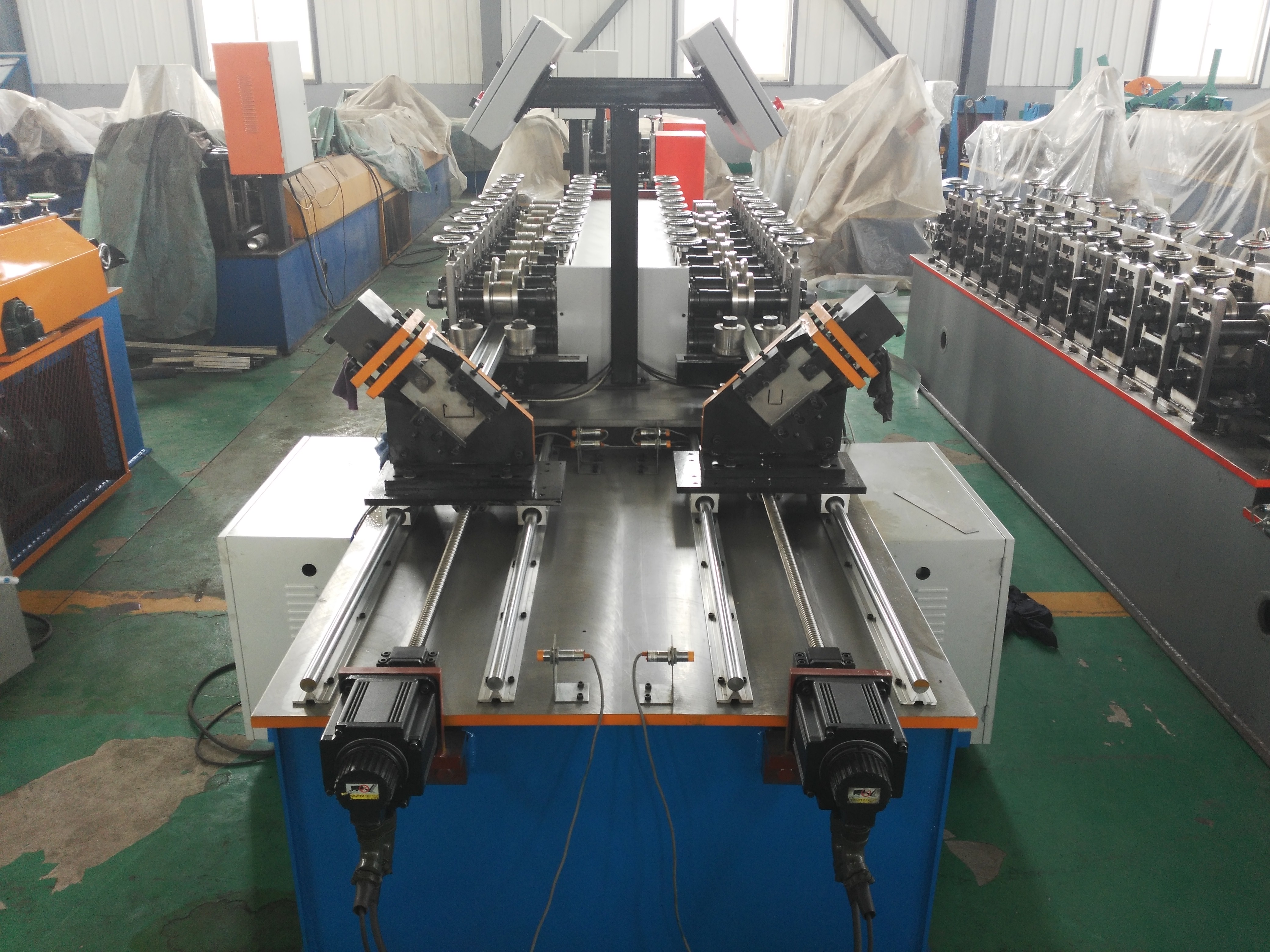 Drywall metal stud and track roll forming machine