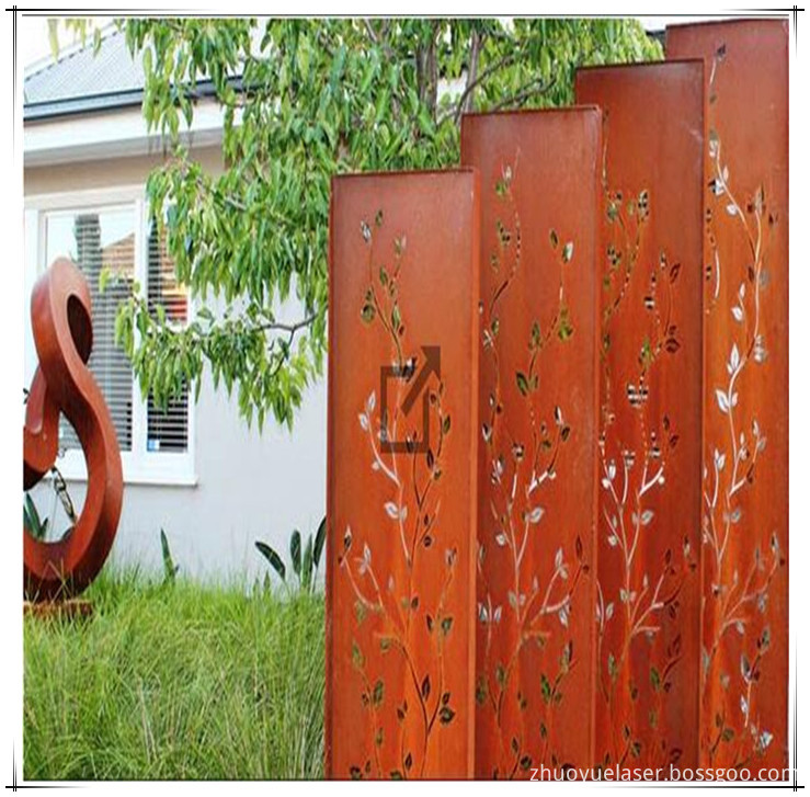 metal screen with rusty surface