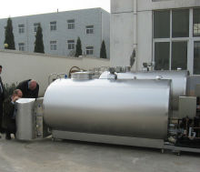 Bulk milk cooler tanks