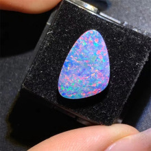 Natural Faceted Andean Round Shape Honey Opal Gemstone from Peru