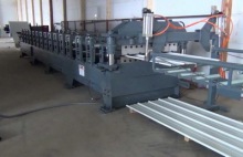 Longspan Aluminium Roofing Sheet Corrugating Machine