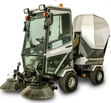 High Efficiency Fuel Powered Cleaning Vehicle
