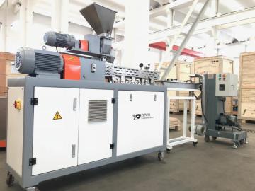 Compound Extruder Machine PVC Granule Making Equipment