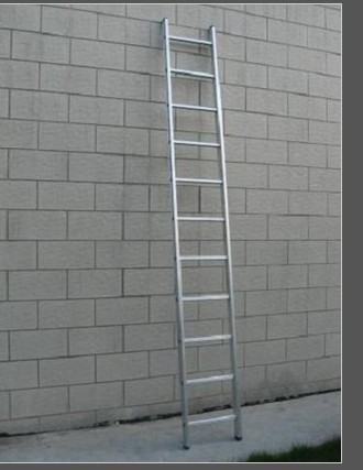 Aluminium step ladder