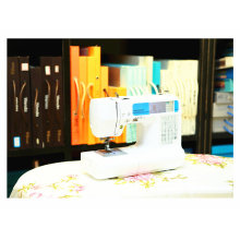 Machine de broderie et de couture domestiques Wonyo à usage domestique