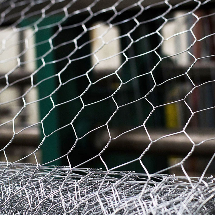 low price Chinese factory galvanized hexagonal animal fence mesh chicken wire for fence