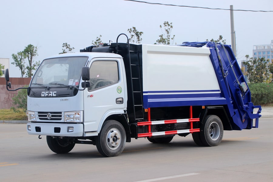 Press Pack Garbage Truck