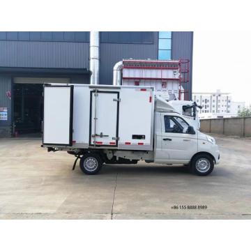 Foton meat hook truck 2ton refrigerator truck