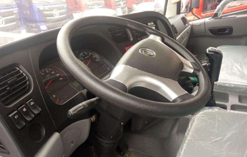 شاحنات قلابة Dongfeng 3T 4x2