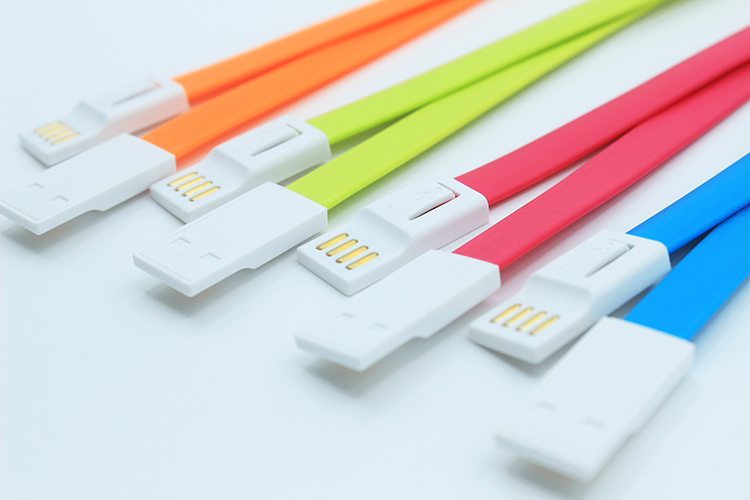 Yijiashishang 20cm Short Keychain USB Charge Data Cable for iPhone