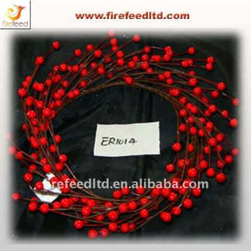 Red beeds decorative wreath
