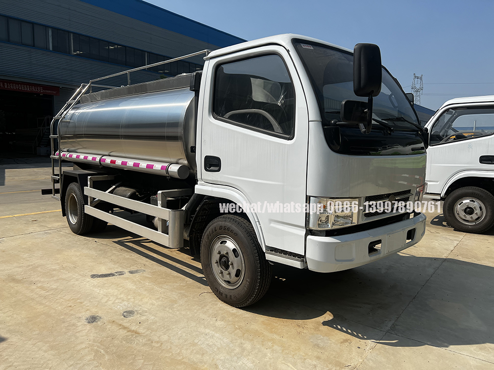 Bulk Milk Transport Truck Jpg