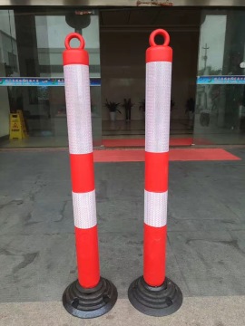 1.2M Delineator Post with Rubber Base