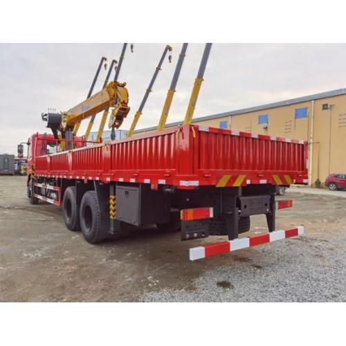 Dongfeng 5-8 tan Teleskopik Boom Truck Crane