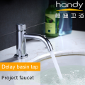 Push-type ปากโค้งยาว Delay Action Pillar Faucet