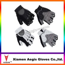 protective cycling gloves