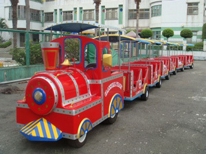park trackless train