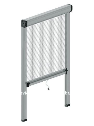 Vertical rolling screen window