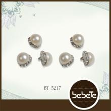 2015 Cheap high quality rhinestone buttons covers for apparels